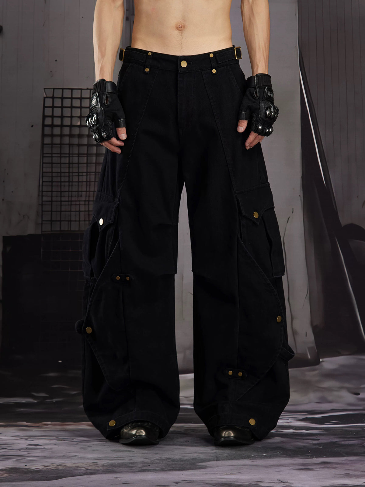 Co-ed Dorm Wide-leg Rivet Studded Cargo Pants - Black