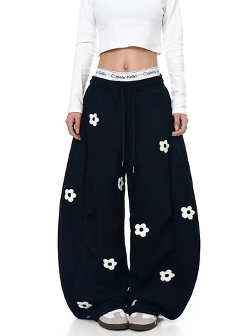 Petal Mood Barrel Pants – Midnight Cream