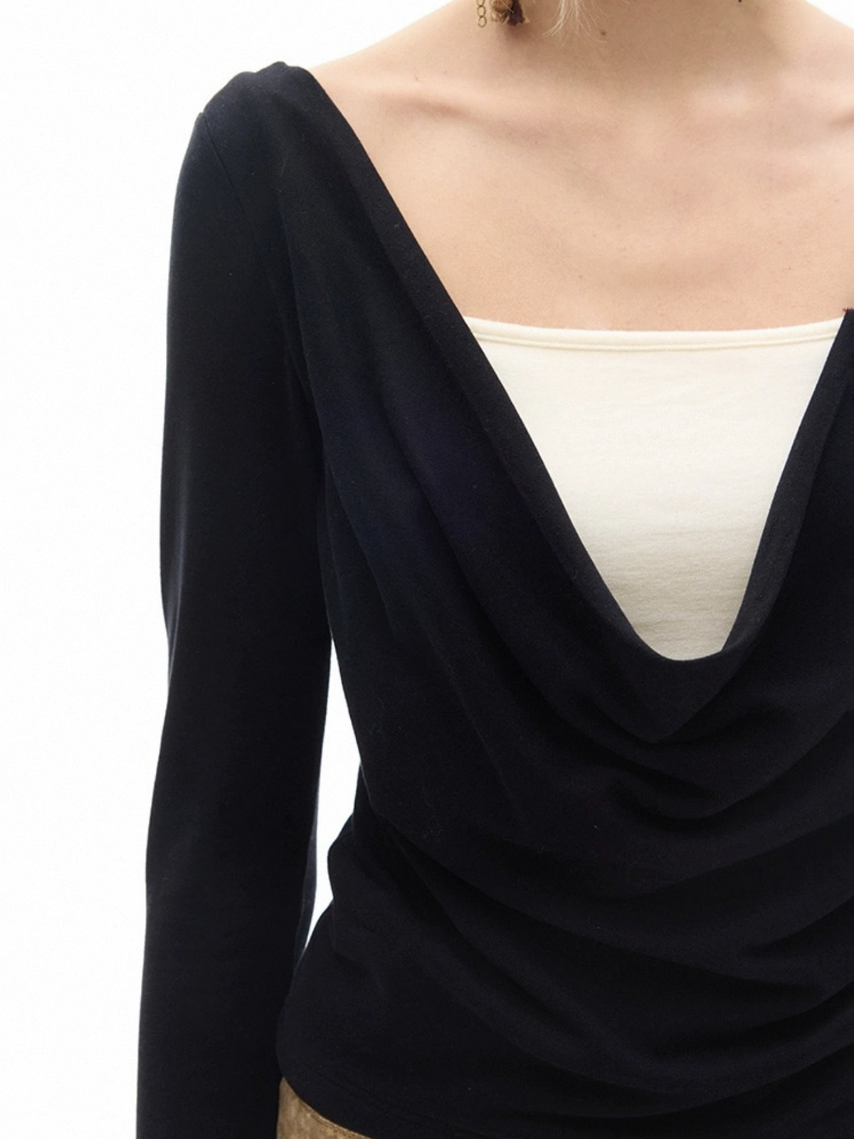 Brick Lane Layered-look Contrast Color V-neck Top - Navy