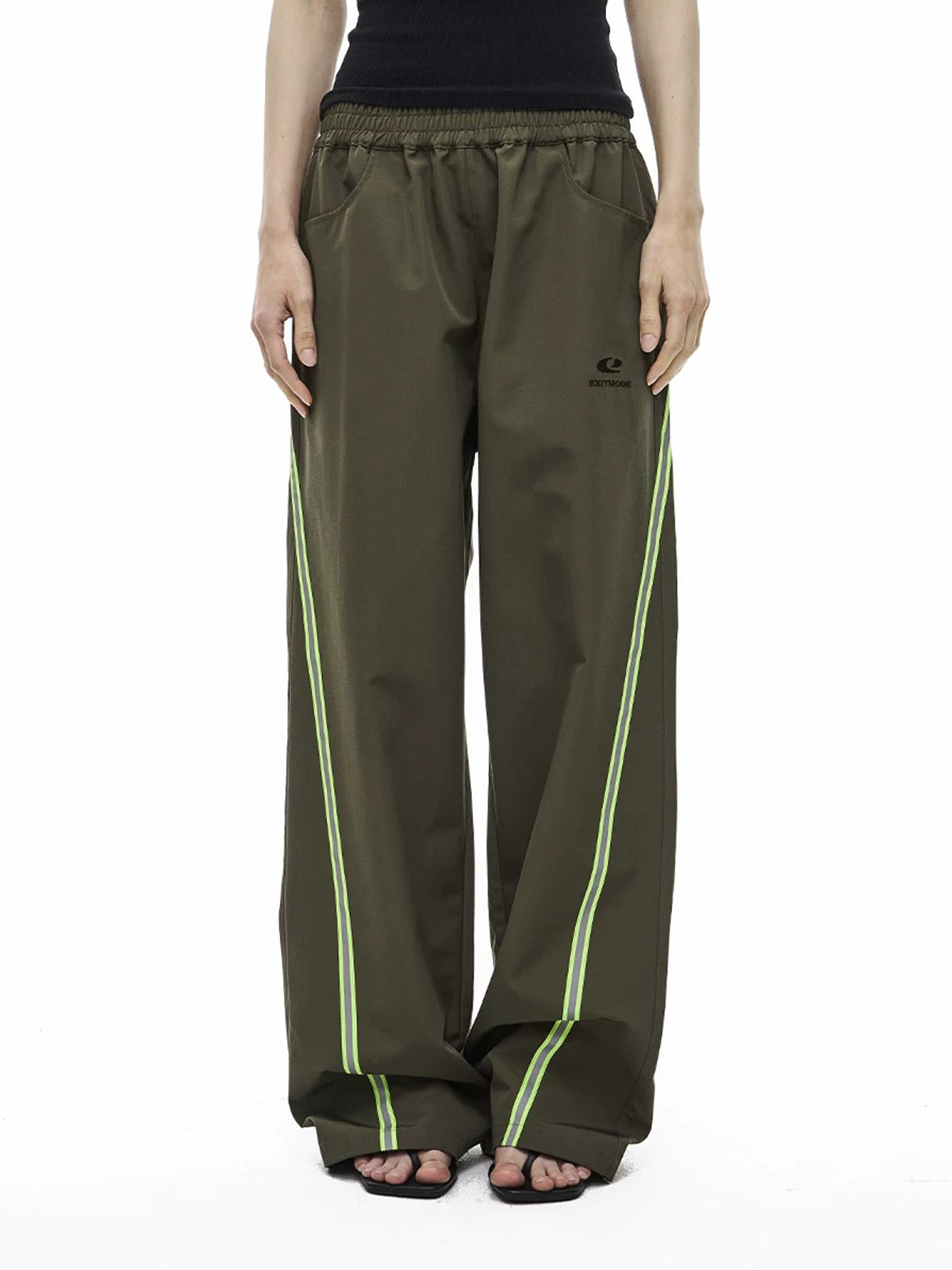 Co-ed Dorm Wide-leg Contrast Color Side Striped Cargo Pants - Green