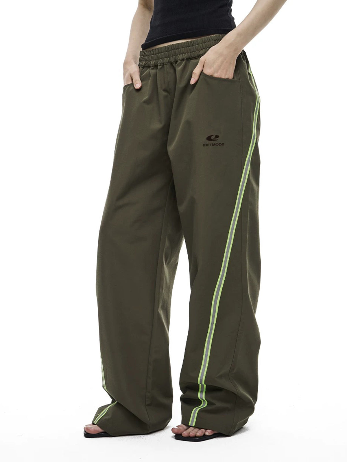 Co-ed Dorm Wide-leg Contrast Color Side Striped Cargo Pants - Green