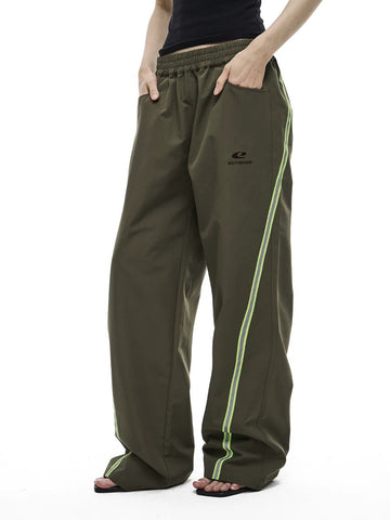 Co-ed Dorm Wide-leg Contrast Color Side Striped Cargo Pants - Green