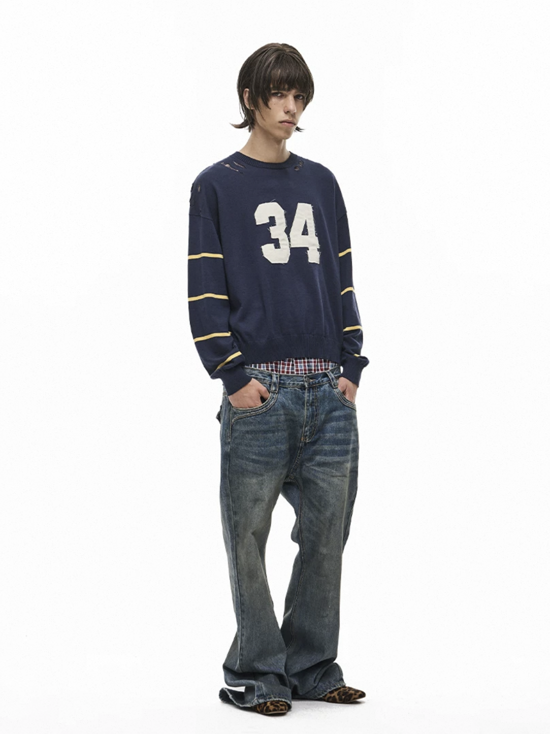 Co-ed Dorm Baggy Cutout Number 34 Graphic Sweatshirt - Black