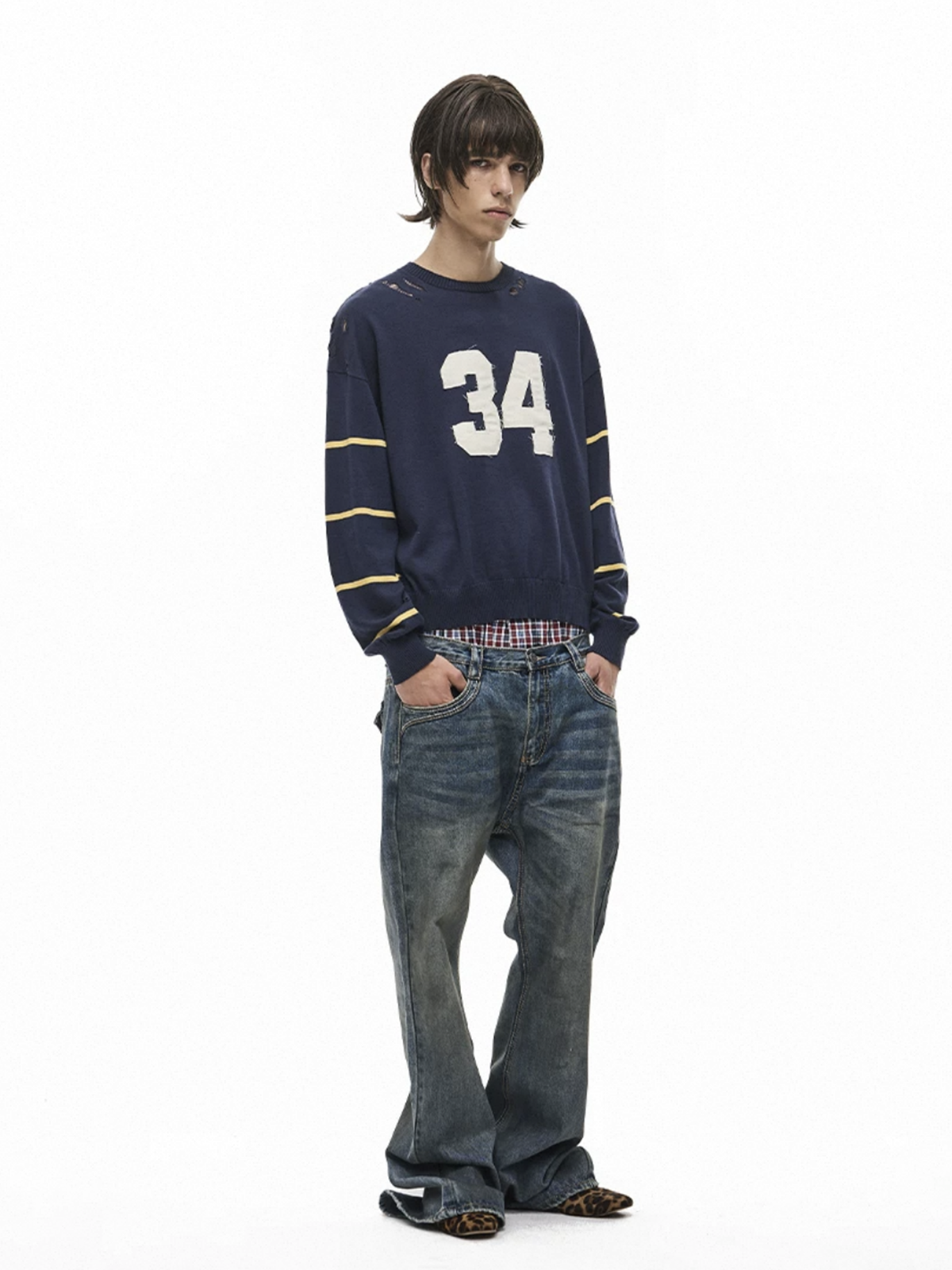 Co-ed Dorm Baggy Cutout Number 34 Graphic Sweatshirt - Black