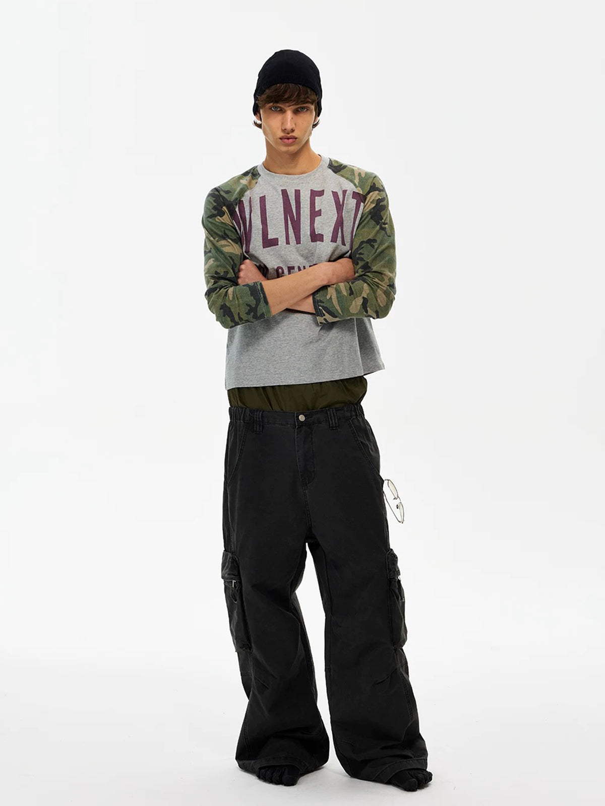 Co-ed Dorm Baggy Camouflage Graphic Crewneck Sweatshirt - Green