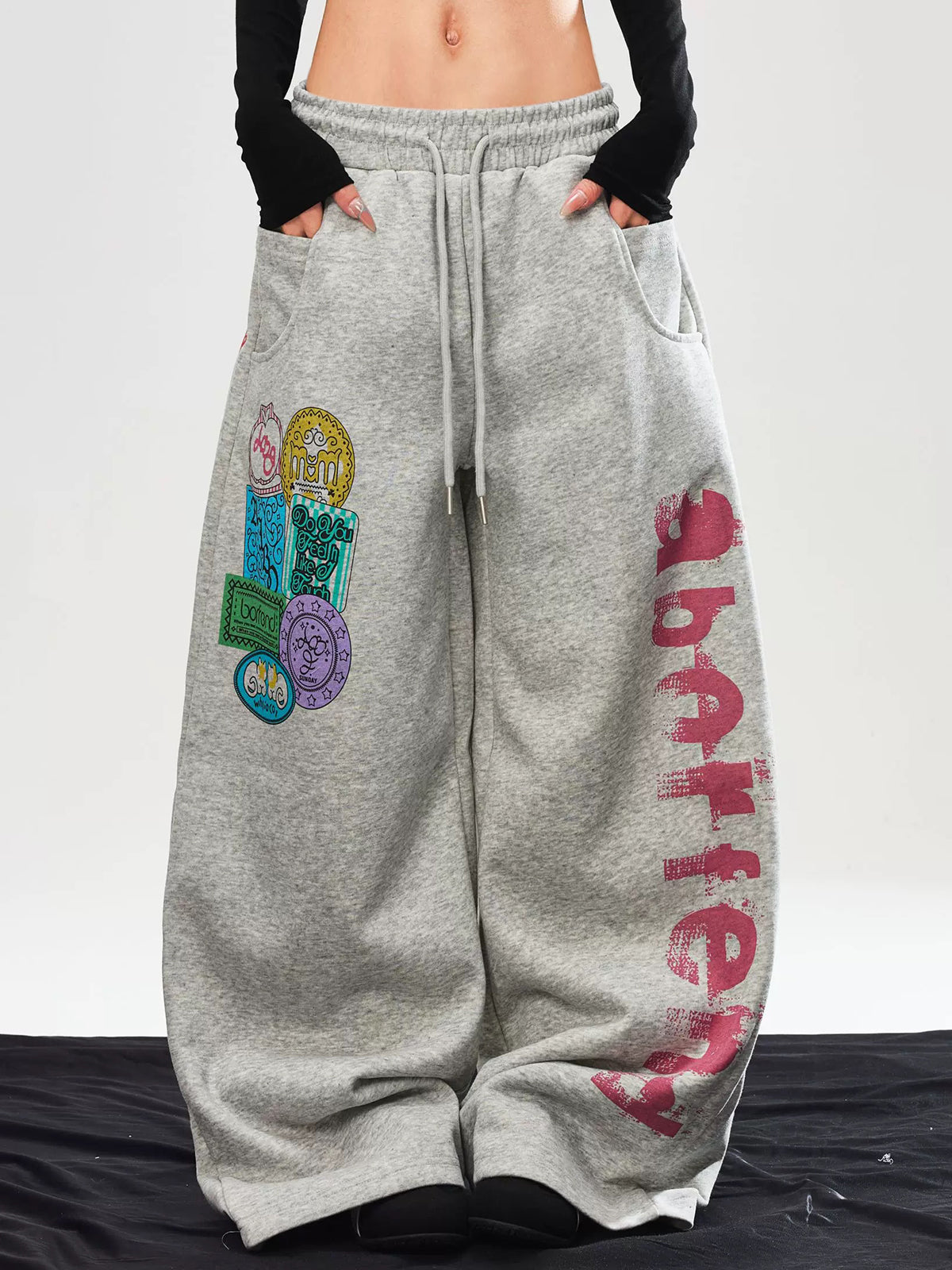 Co-ed Dorm Wide-leg Graffiti Graphic Sweatpants - Grey