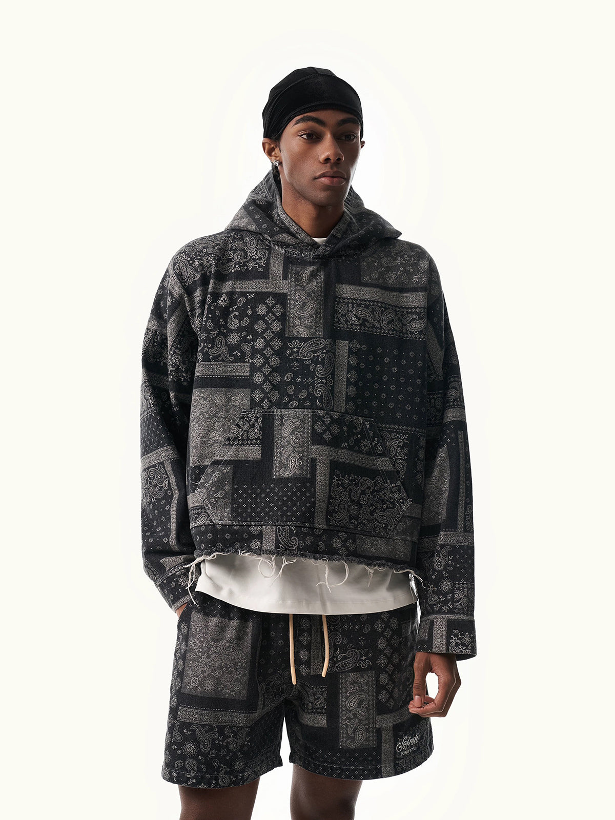 Co-ed Dorm Baggy Paisley Printed Zip-up Hoodie - Black