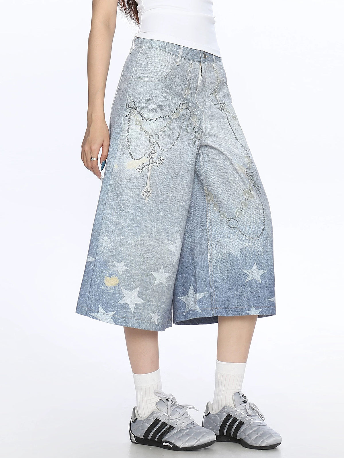 Brick Lane Wide-leg Print Distressed Denim Capri Pants - Light Blue