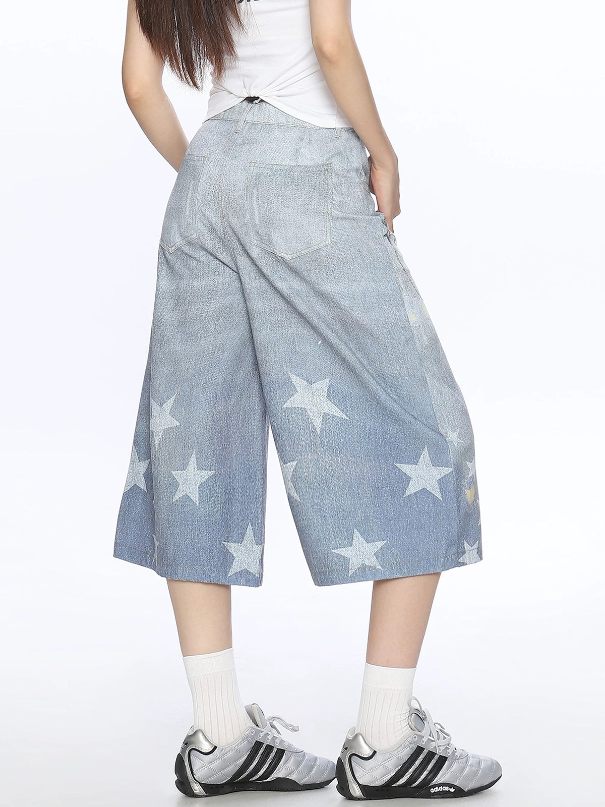 Brick Lane Wide-leg Print Distressed Denim Capri Pants - Light Blue