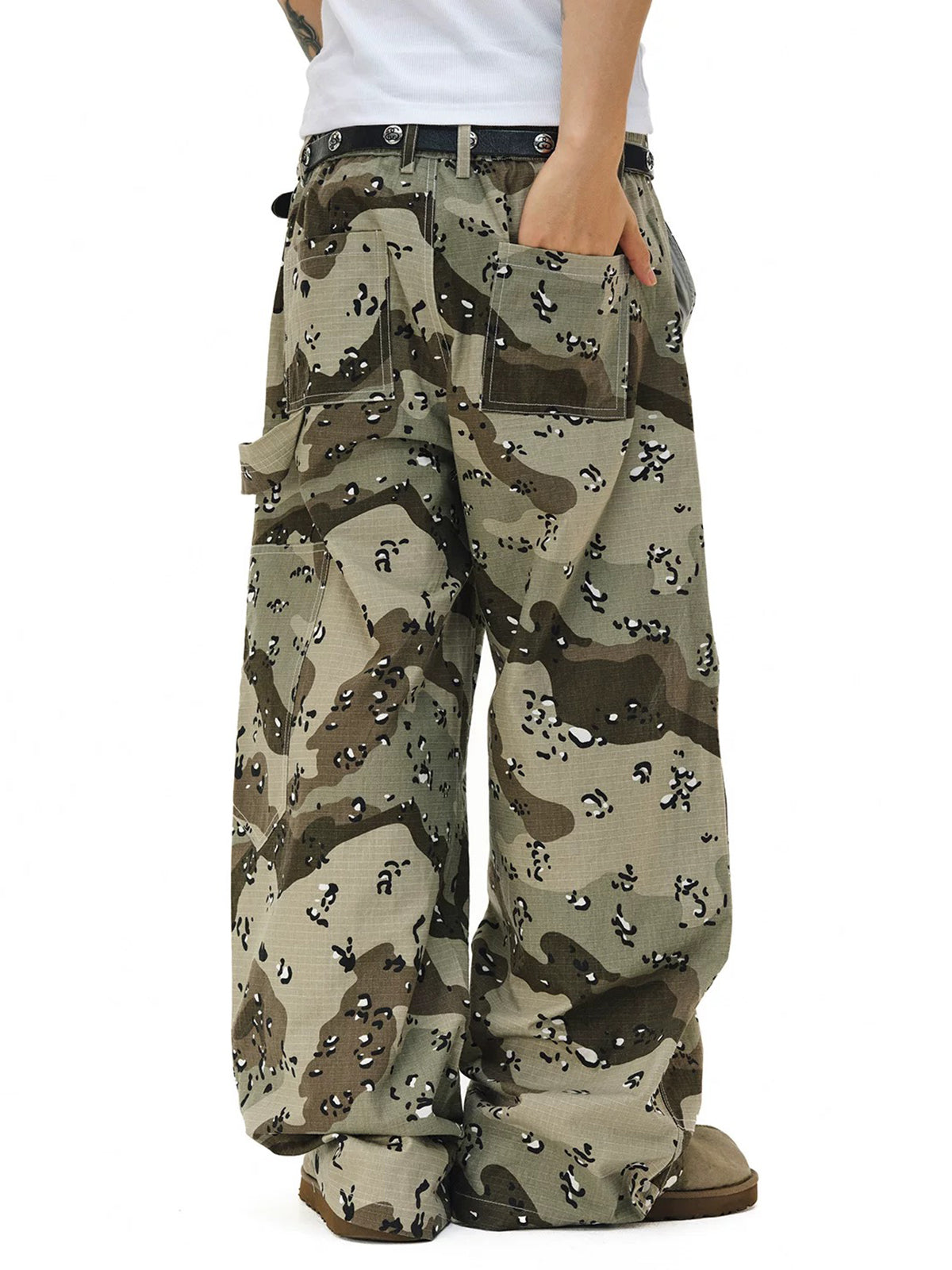 Brick Lane Curved Cut Camouflage Washed Utility Pants - Camo