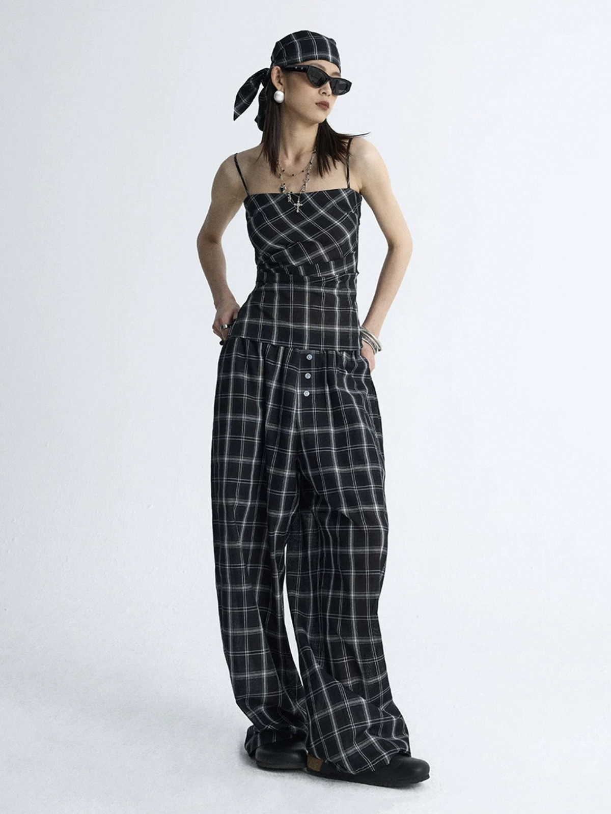 Brick Lane Wide-leg Check Plaid Slouchy Pants - Mono