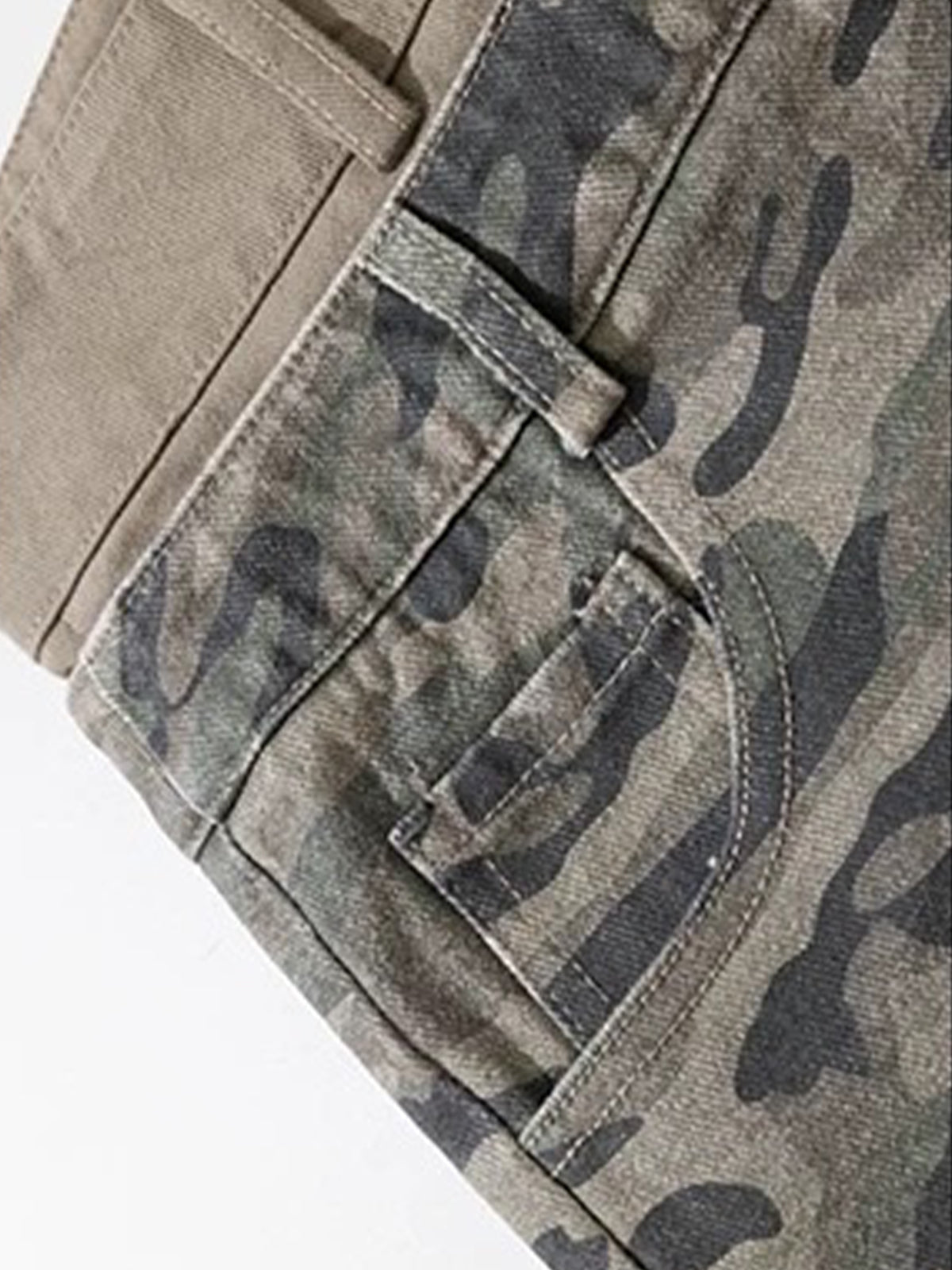 Brick Lane Skimming Camouflage Graphic Mini Shorts - Green Camo