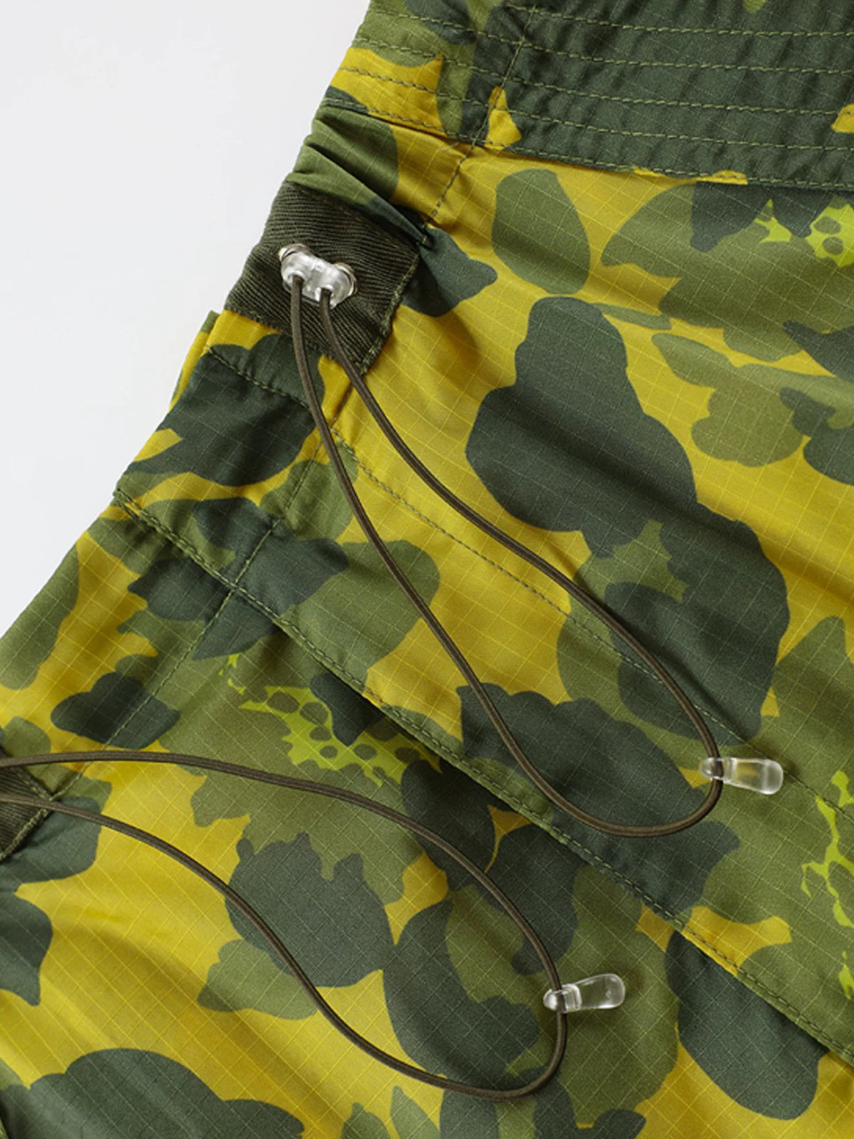 Weekday Outdoor Baggy Camouflage Utility Shorts - Green