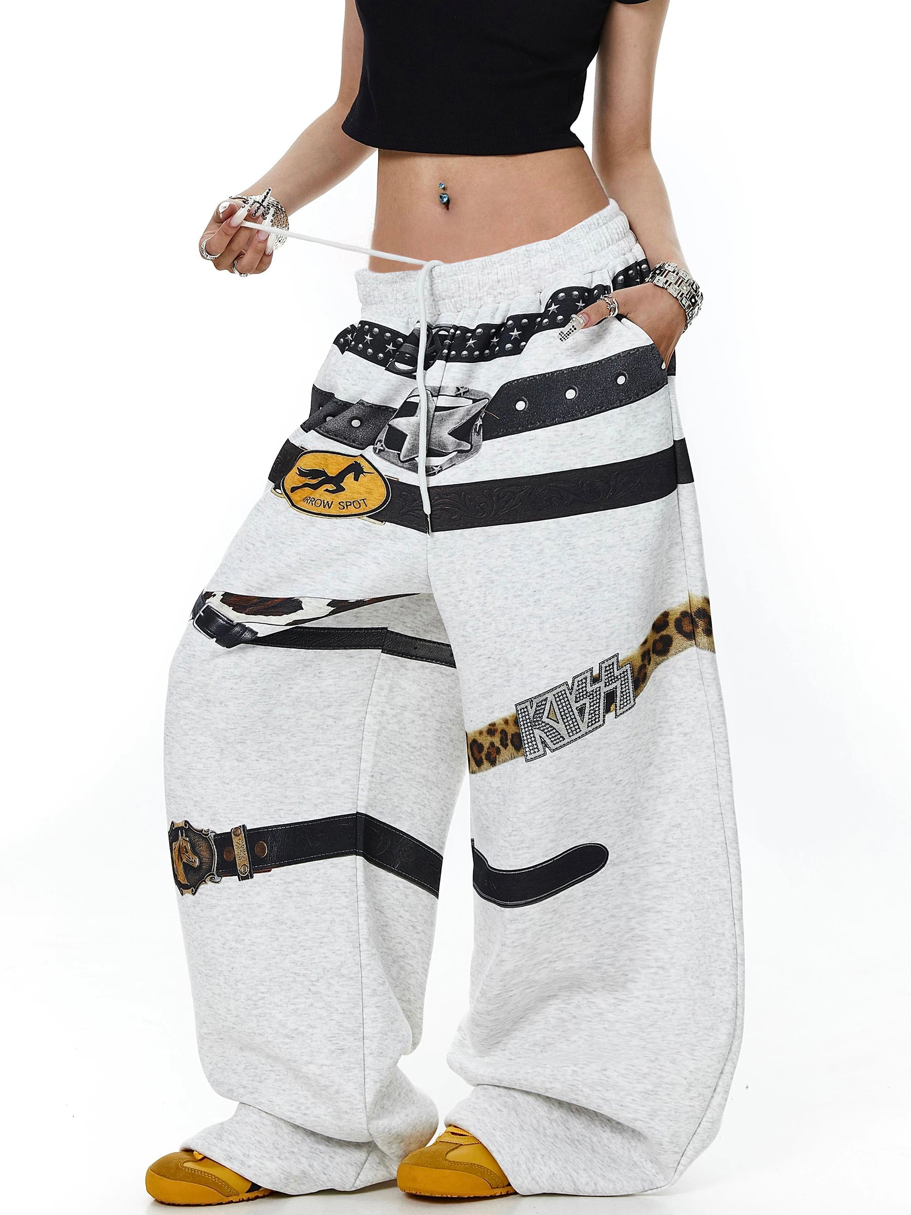 Brick Lane Curved Cut Print Graphic Washed Jeans - White