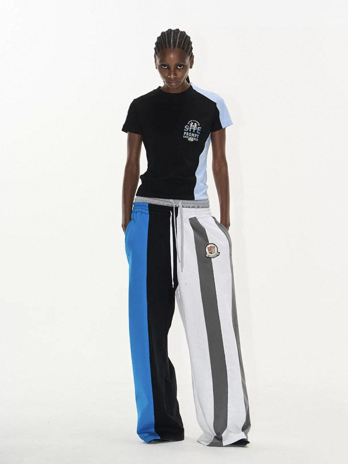 Brick Lane Skimming Contrast Color Sporty Fitted Tee - Black/Blue