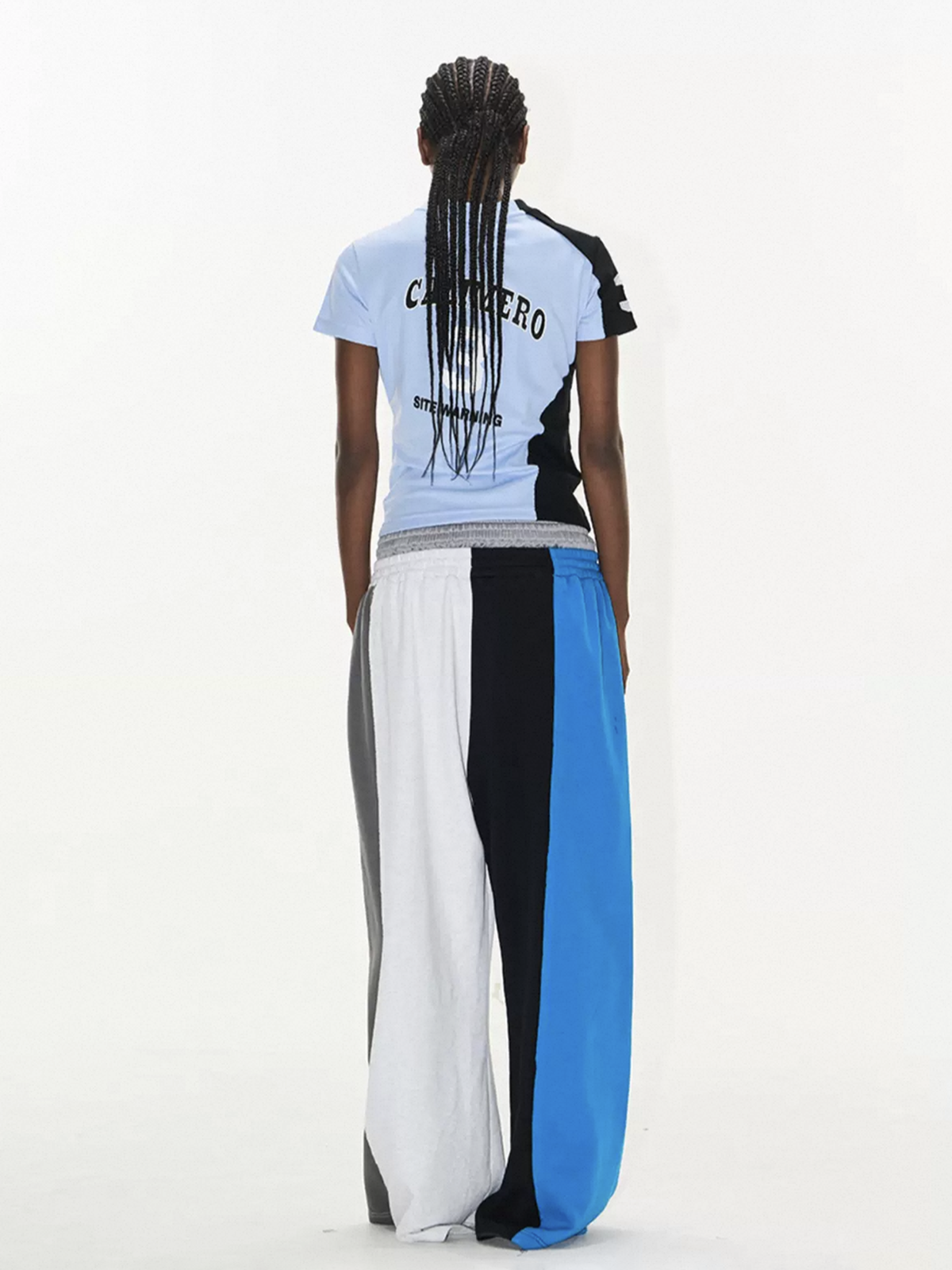 Brick Lane Skimming Contrast Color Sporty Fitted Tee - Black/Blue