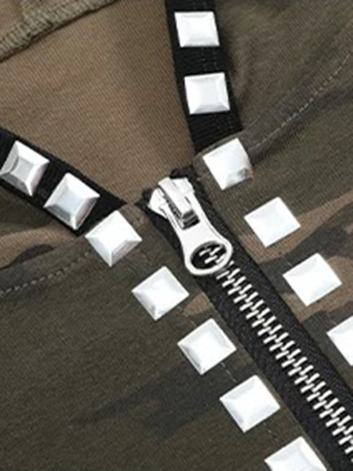 Brick Lane Skimming Camouflage Hooded Utility Vest - Camo