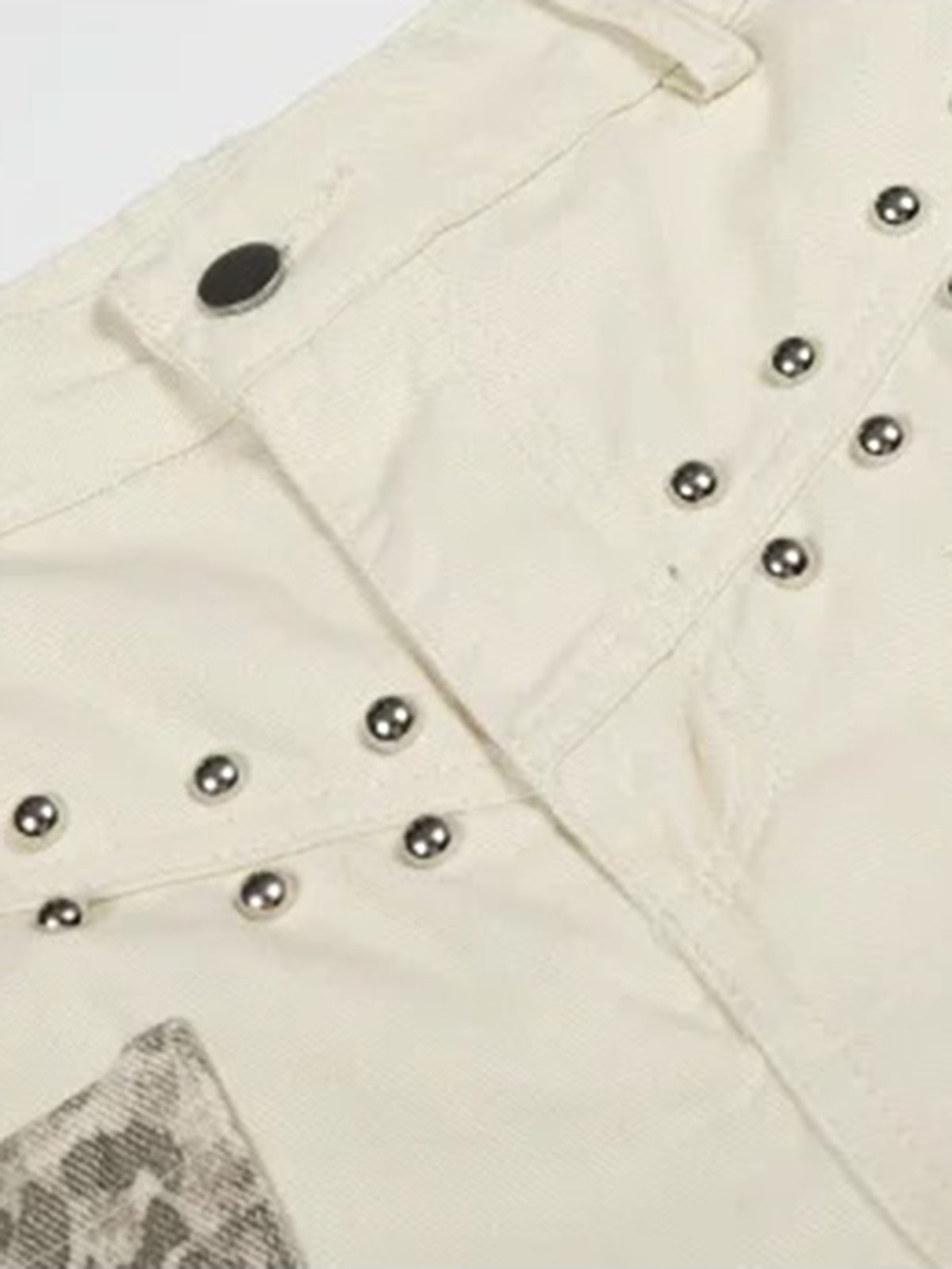 Brick Lane Curved-cut Leopard Pocket Parachute Pants -- White