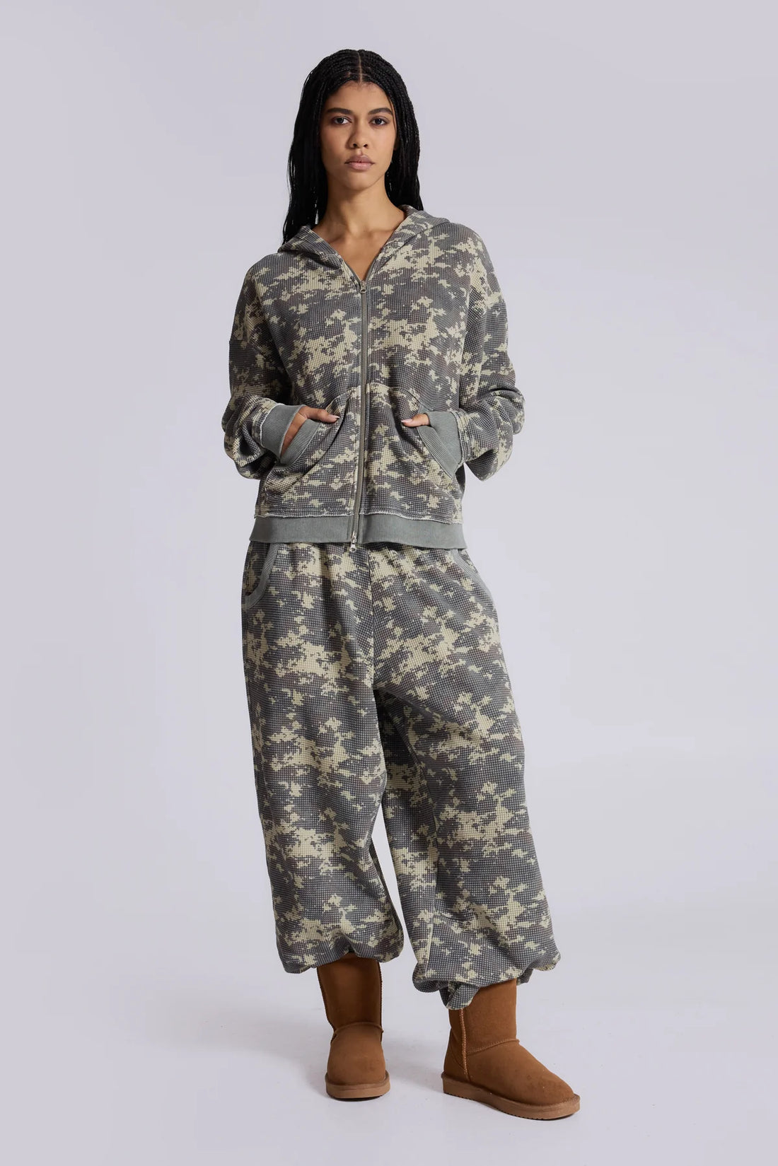 Co-ed Dorm Wide-leg Allover Print Baggy Maxi Pants - Grey