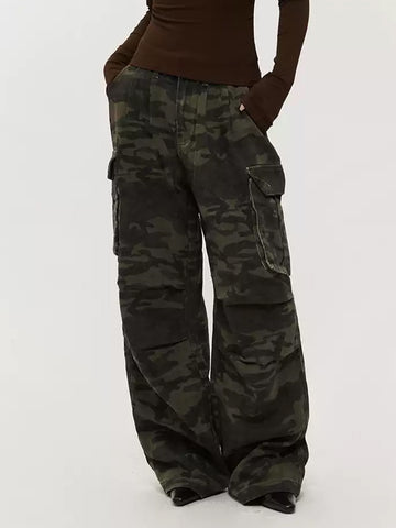Weekday Outdoor Straight-Leg Tactical Utility Cargo Maxi Pants - Olive
