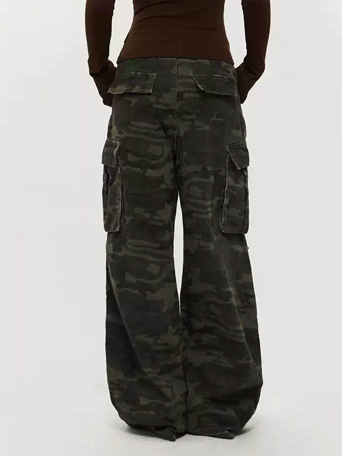 Weekday Outdoor Straight-Leg Tactical Utility Cargo Maxi Pants - Olive