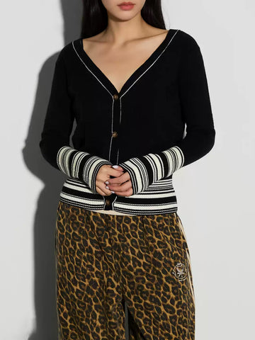 Brick Lane Skimming V-Neck Long Sleeve Tee - Black