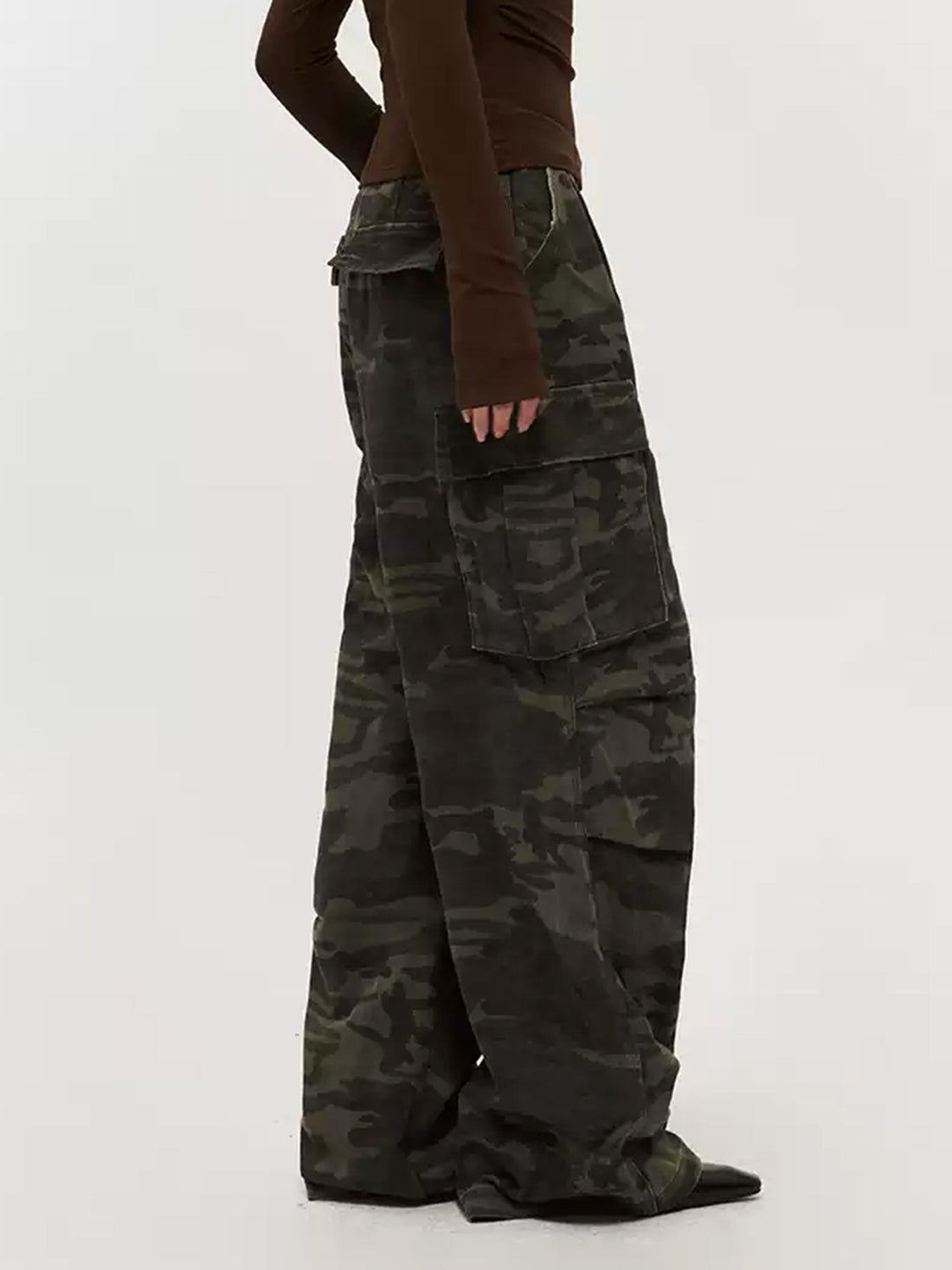 Weekday Outdoor Straight-Leg Tactical Utility Cargo Maxi Pants - Olive