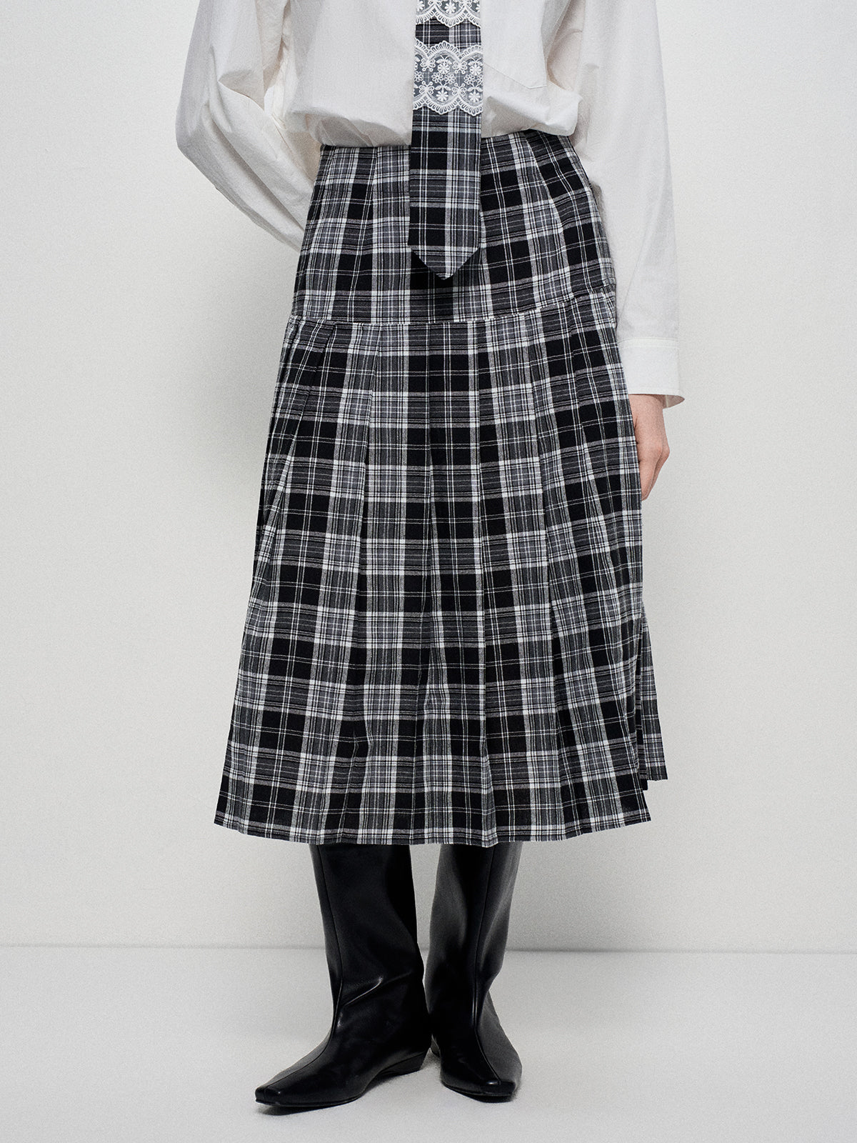 Bookish Plaid Skirt - Ink & Ivory