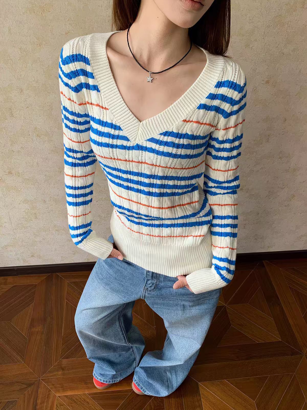 Brick Lane Striped V-Neck Long Sleeve Knit Top - Blue/White